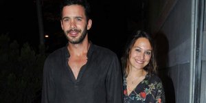 Gupse Özay ve Barış Arduç Çeşme'de Arsa Aldı