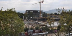 İnegöl Belediyesi Yeni Hizmet Binası ve Kent Meydanı İnşaatı Durdu