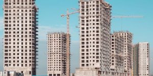 Müteahhitler Eldeki Projeleri Bitirmeye Odaklandı