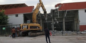 Elazığ Atatürk Stadının yıkımına Başlandı