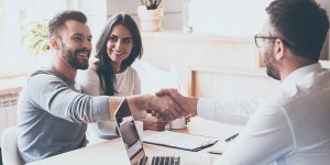 Hürriyet Emlak Emlak Danışmanlarının “Mesleki Yeterlilik Belgesi”  Ücretini Karşılayacak