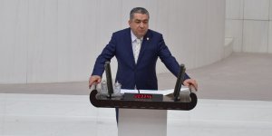 Serter, Bakan Kurum'a İzmir'deki Kaçak Yapıları Sordu