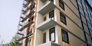 Satın Almak İçin Gezdiği Daireden Düşüp Öldü