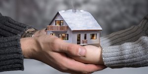 Vatandaş Yüksek Faizlerden Dolayı Ev Almaya Yanaşmıyor