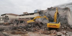 Antalya'daki Eski Tekel Deposu Yıkılıyor!