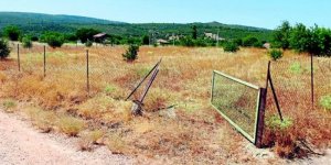 Okan Buruk Urla'dan Arsa Aldı