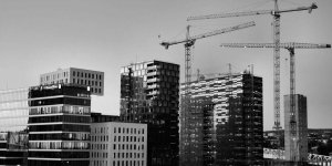 Sanayiciler ve Müteahhitler Karşı Karşıya Geldi