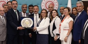 Emlakçılardan Bakan Pekcan'a '10 Maddelik' Yönetmelik Revizyonu Talebi