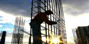 Seferihisar'da 4. Kattan Düşen İnşaat İşçisi Hayatını Kaybetti