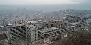 Bayraklı Şehir Hastanesi İçin Ulaşım Eleştirisi