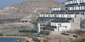 The Bo Viera Projesinin Kaçak Kısımları Yıkılıyor