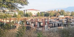 Bornova'da 12,8 Milyonluk Projenin İnşaatı Durdu!