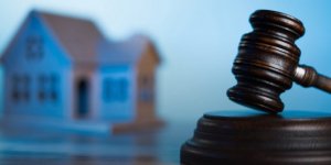 Evden Çıkmayan Kiracı Nasıl Çıkarılır?