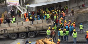 1 Milyon 200 Bin İnşaat İşçisi 'Evde Kal' Çağrısı Bekliyor