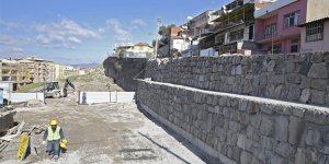 Çöken Yolun İstinat Duvarı Yeniden Örüldü