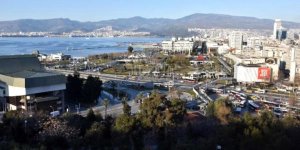 Faiz İndirimi İzmir'de Gayrimenkul Piyasasını Canlandırdı