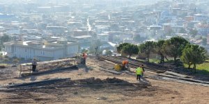 Çiğli'nin Seyir Teraslı Parkında İnşaat Sürüyor