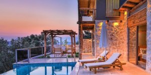 Tatile Çıkacakların Yüzde 45'i Müstakil Ev Ve Villalarda Kalacak