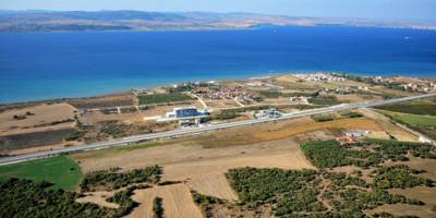 Yabancıların Türkiye'den Arsa ve Tarla Alması Büyük Risk