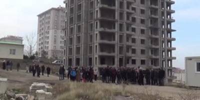 Konut Mağdurları Parasını Ödedikleri Evlerini İstiyor