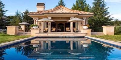 Villasını Satamayan Ajda Pekkan Emlakçılara Dava Açıyor