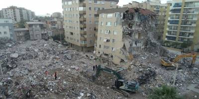 Depremde Binalar Neden Yıkılıyor?