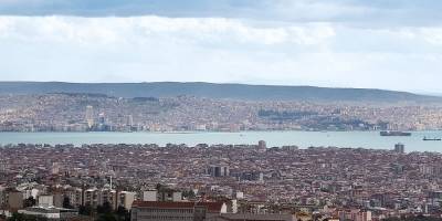 İzmir'in 1/100.000'lik Planları İmar Mevzuatına Aykırı!