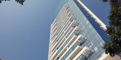 İzmir’in İlk ve Tek Balkonlu Kulesi: Giren Bir Daha Çıkmıyor