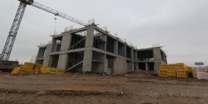 Menderes Devlet Hastanesi İnşaatı Durdu