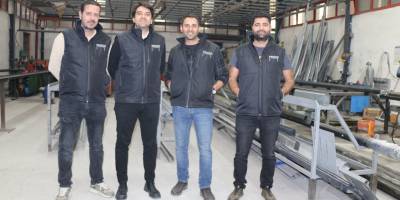 Bütçeleri Satın Almaya Yetmedi, Kendi Makinelerini Ürettiler!