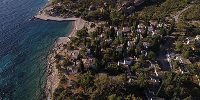 Foça Fransız Tatil Köyü Satışa Çıktı!