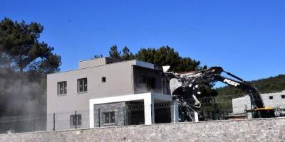 Bornova Belediyesi'nden Çiçekliköy'deki Yıkımlarla İlgili Açıklama