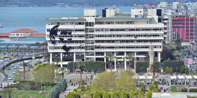 İzmir Büyükşehir Belediye Binası İçin Öğrenci Yarışması