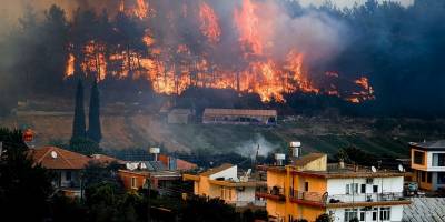 Antalya'daki Yangında Hasar Gören Konutlar 1 Yıl İçinde Teslim Edilecek