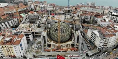 Taksim'deki Atatürk Kültür Merkezinde Son Rötuşlar Yapılıyor!