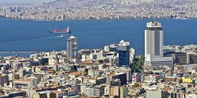 İzmir'de 5 Bin 800 Binanın Kentsel Dönüşümü İçin Onay Bekleniyor