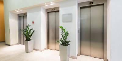 Zemin Katta Oturanlar Asansör Ücreti Ödemek Zorunda Mı?