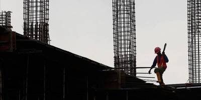 İzmir'de Müteahhitler Yüksek Maliyet Nedeniyle Sözleşmeleri İptal Ediyor