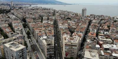 İzmir Büyükşehir Belediyesinden Bir yılda 1,1 Milyar Liralık Yol Çalışması