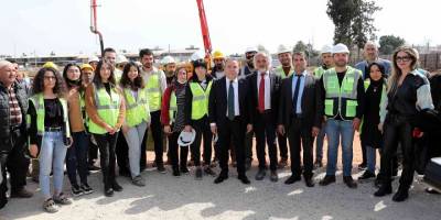 Antalya'da Kentsel Dönüşüm Kapsamında 355 Konutun Temeli Atıldı