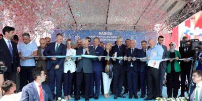 Kocaeli'de Kentsel Dönüşüm Projesi Hak Sahiplerine Tapuları Teslim Edildi