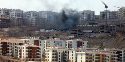 TOKİ İnşaatında İşçilerin Kaldığı Konteyner Evler Yandı