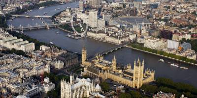 İngiltere'de Kara Parayla Satın Alınan Evlere El Koyulacak