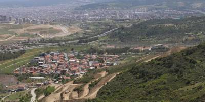 Karabağlar'da Konut ve Üniversite Planları 3. Kez İptal Edildi