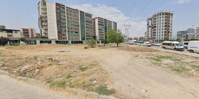 Bornova'da 156 Milyon TL'ye Satılık Konut+Ticaret İmarlı Arsa