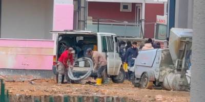 İnşaat İşçisi 3. Kattan Abisinin Üstüne Düştü