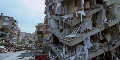 Depremden etkilenen 11 şehirde 650 bin konut yapılacak