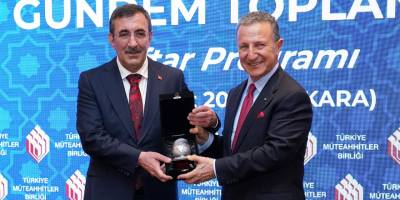 Yurt Dışına İşçi Götüren Türk Müteahhitler Yurt Dışından İşçi Getirmeye Başladı