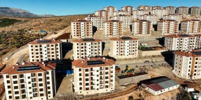 Deprem Bölgesinde 250 Bini Aşkın Konut Hak Sahiplerine Teslim Edildi