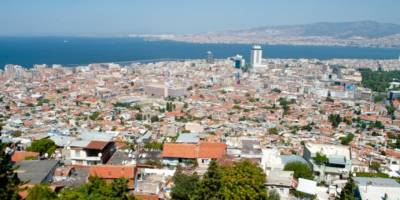 İzmir’de Plansız Büyüme, Yavaş Dönüşüm ve Artan Fiyatlar…